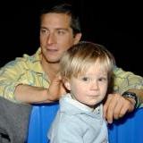 Bear Grylls et Marmaduke Bear Grylls