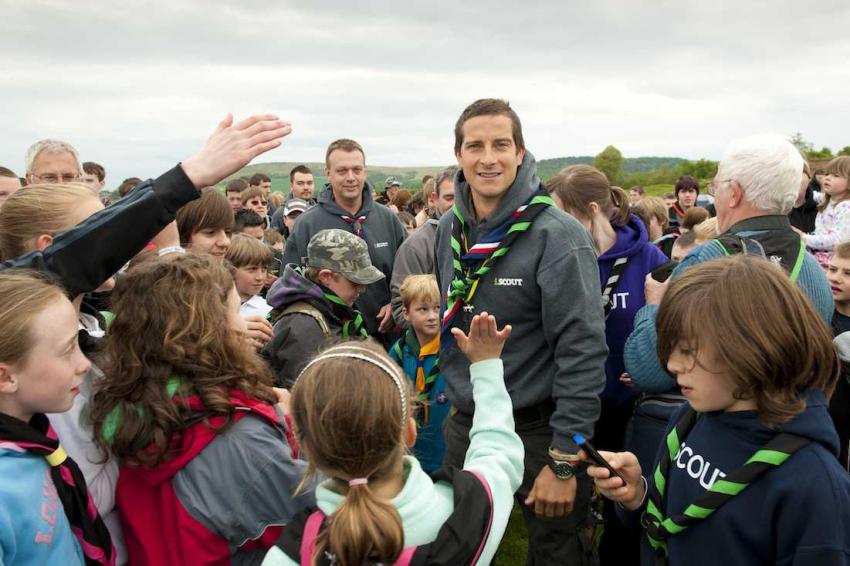 Bear Grylls scout | BearGrylls.fr