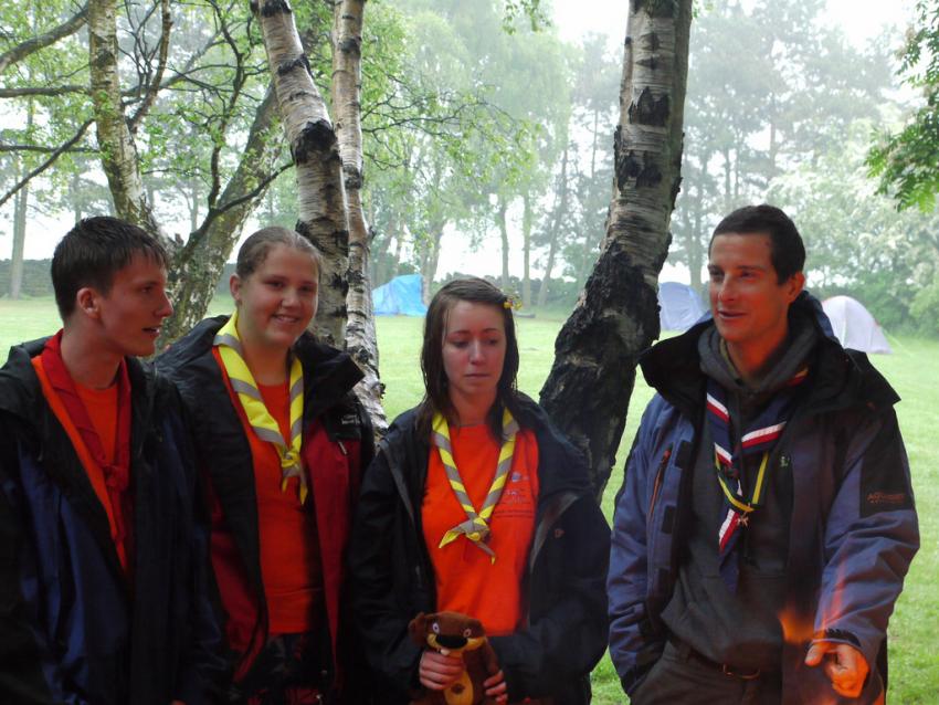 Bear Grylls scout | BearGrylls.fr